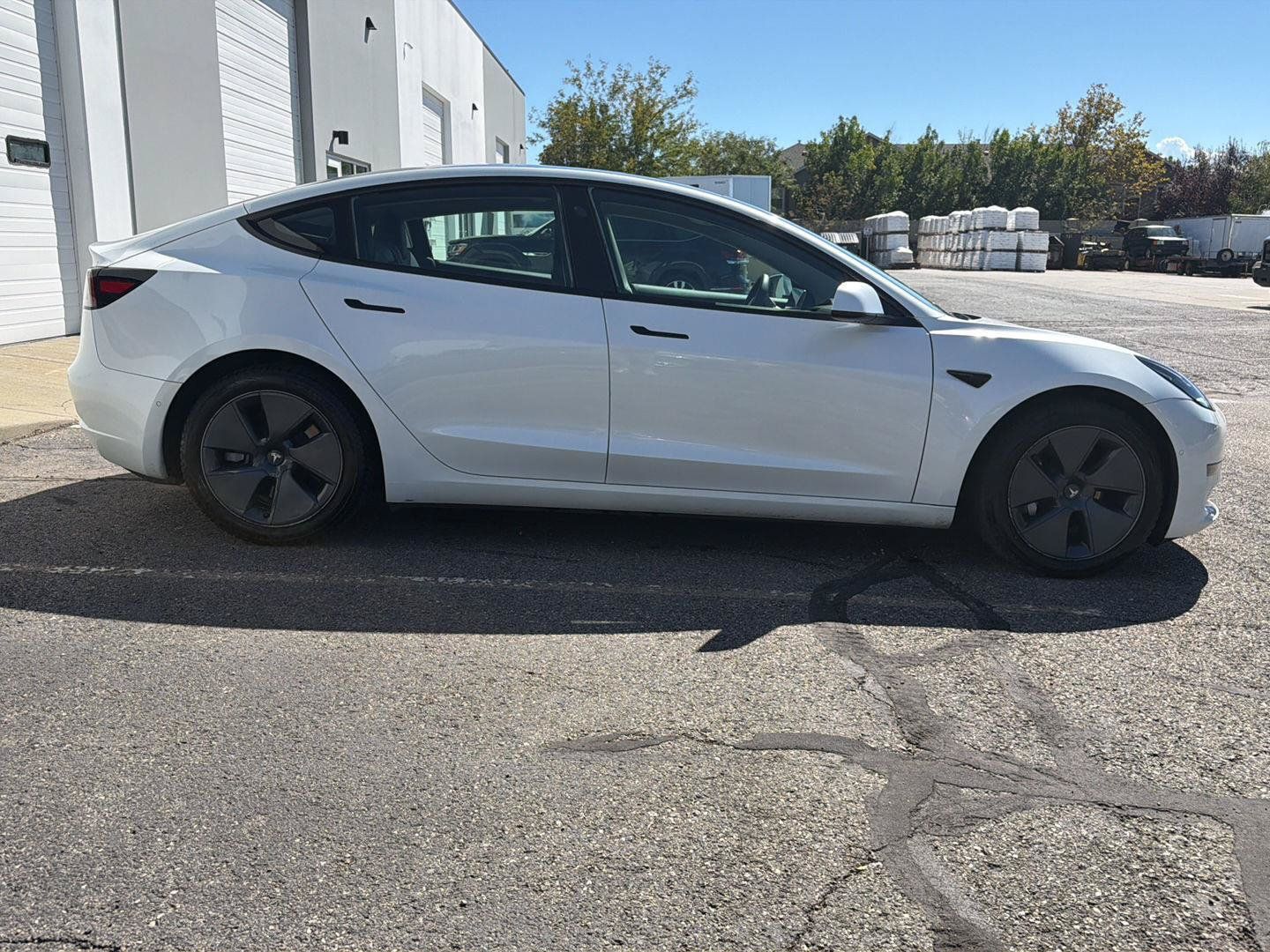 Used 2022 Tesla Model 3 Long Range AWD/4WD image 8