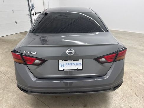 Used 2022 Nissan Altima 2.5 S FWD image 6
