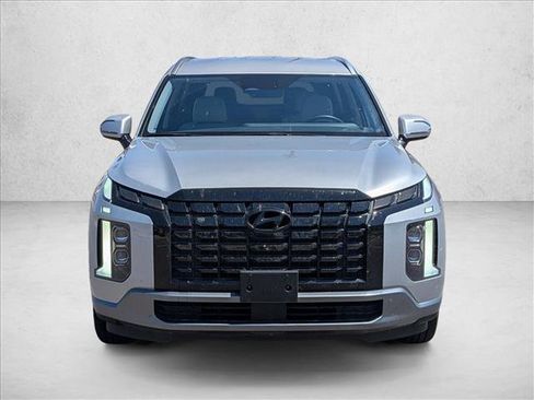 Used 2025 Hyundai Palisade SEL FWD image 2
