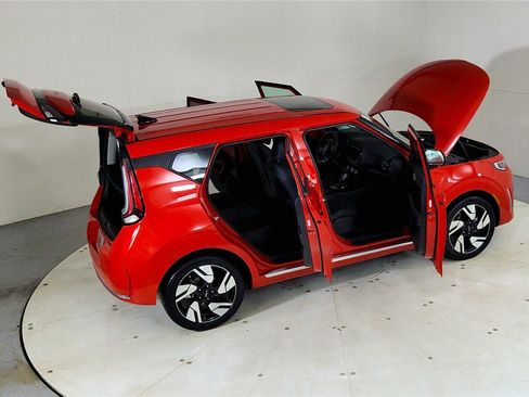 Used 2025 Kia Soul GT-Line w/ GT-Line Technology Package image 27