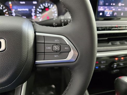 New 2026 Jeep Compass Latitude image 20