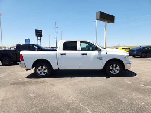 Used 2023 RAM 1500 Classic SLT w/ Electronics Group AWD/4WD image 7