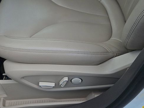 Used 2022 Lincoln Nautilus AWD w/ Premium Package image 22