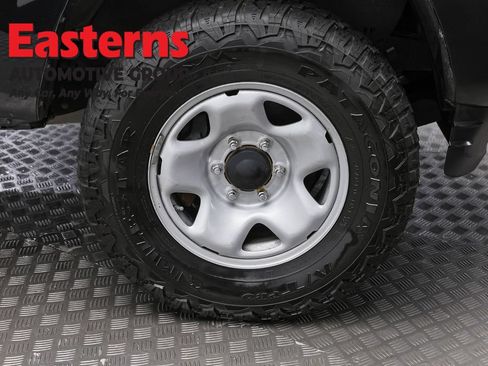 Used 2023 Toyota Tacoma SR AWD/4WD image 30