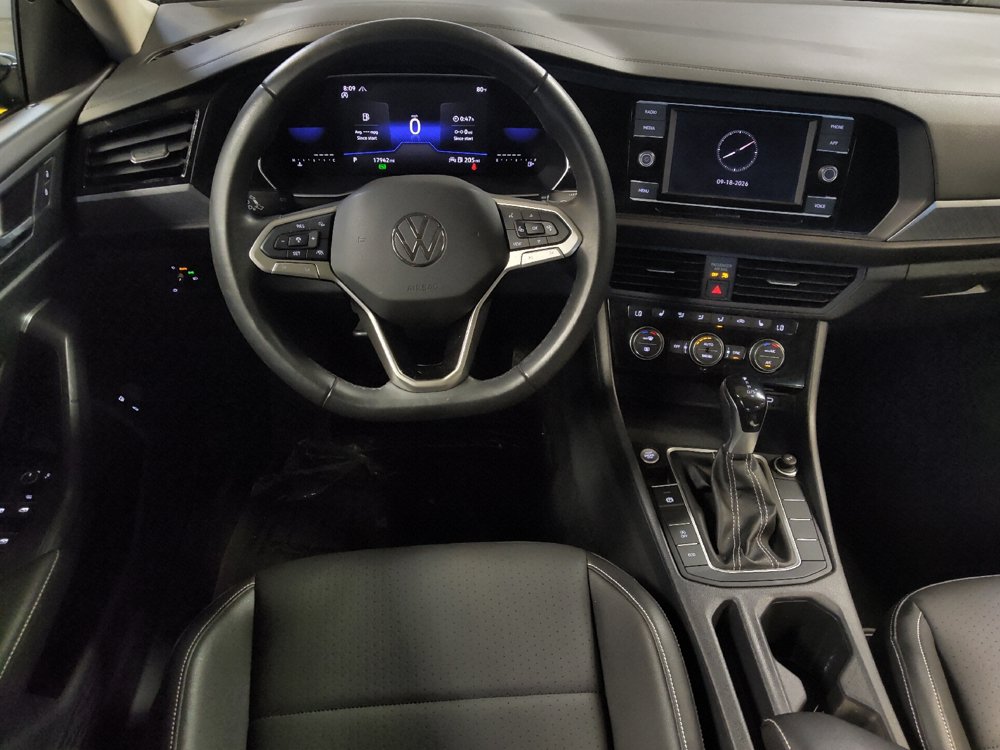 Used 2024 Volkswagen Jetta SE w/ Panoramic Sunroof Package FWD image 22