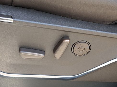 New 2025 Ford F350 King Ranch w/ Chrome Package image 21