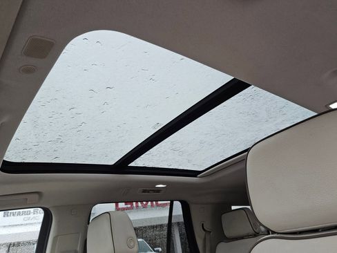 Used 2021 GMC Yukon Denali w/ Denali Premium Package image 26