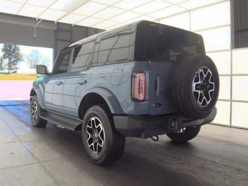 Used 2025 Ford Bronco Outer Banks AWD/4WD image 4