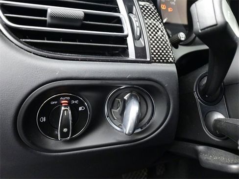 Used 2024 Porsche Macan GTS image 12