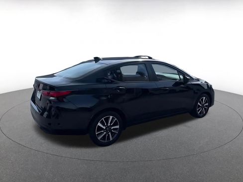 Used 2025 Nissan Versa SV image 15