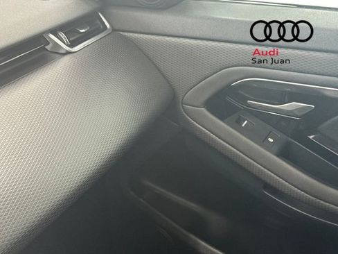 Used 2020 Land Rover Range Rover Evoque S image 37