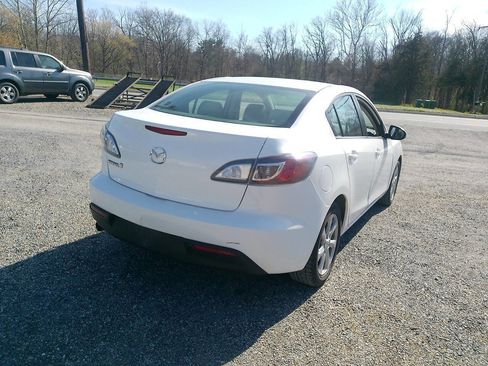 Used 2010 MAZDA MAZDA3 i Touring image 16