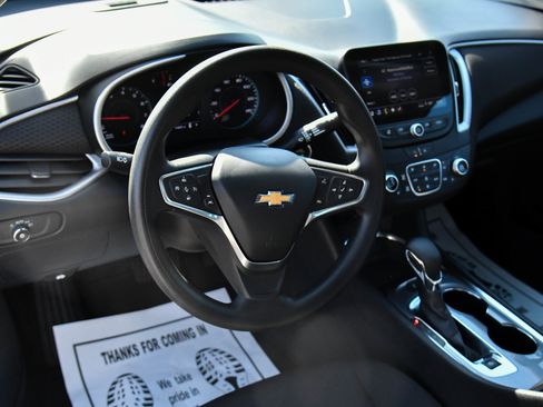 Used 2024 Chevrolet Malibu LT FWD image 14