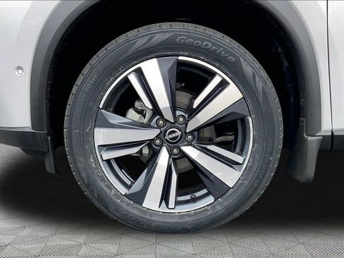 Used 2023 Nissan Rogue SL w/ SL Premium Package image 22