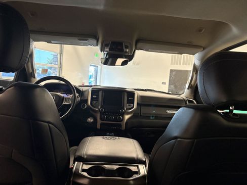 Used 2022 RAM 1500 Laramie AWD/4WD image 32