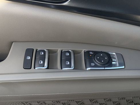 New 2026 Kia Carnival LXS FWD image 17