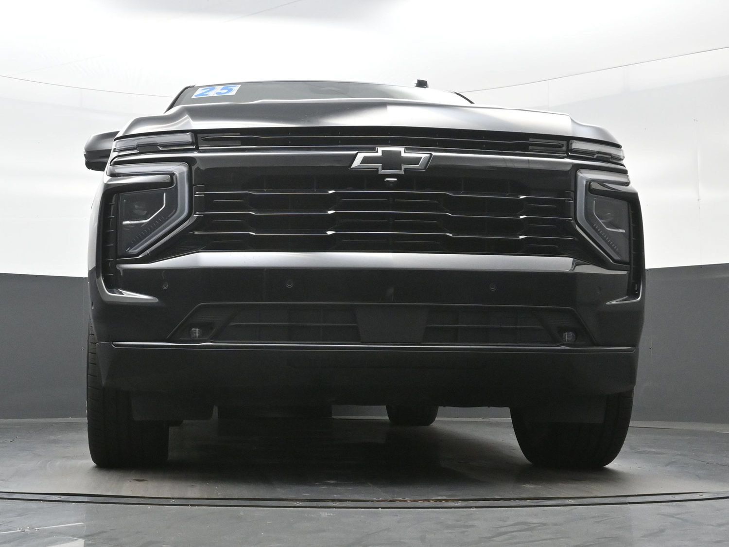Used 2025 Chevrolet Suburban RST w/ RST Capability Package AWD/4WD image 39