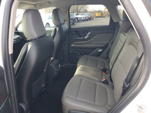 New 2026 Lincoln Corsair Premiere image 25