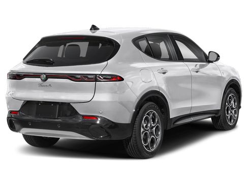 Used 2024 Alfa Romeo Tonale Ti AWD/4WD image 3