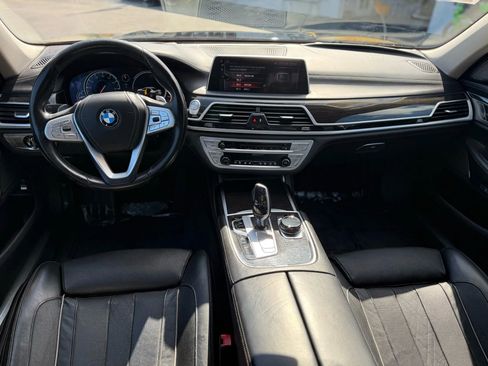 Used 2016 BMW 740i image 26