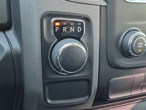 Used 2018 RAM 1500 Express RWD image 21