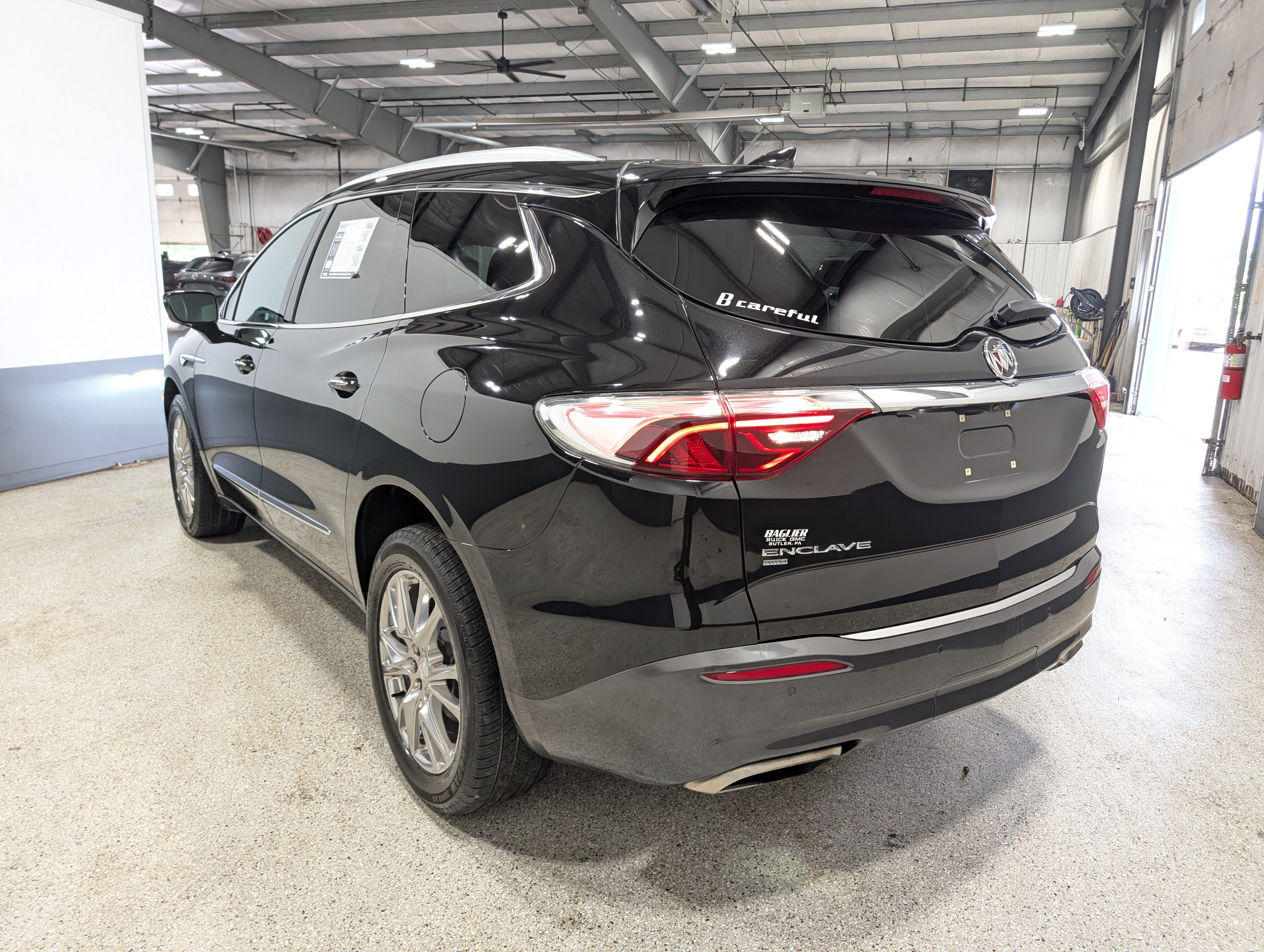 Used 2022 Buick Enclave Premium w/ Experience Buick Package AWD/4WD image 5
