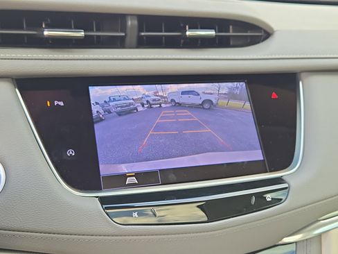 Used 2022 Cadillac XT5 Premium Luxury image 32