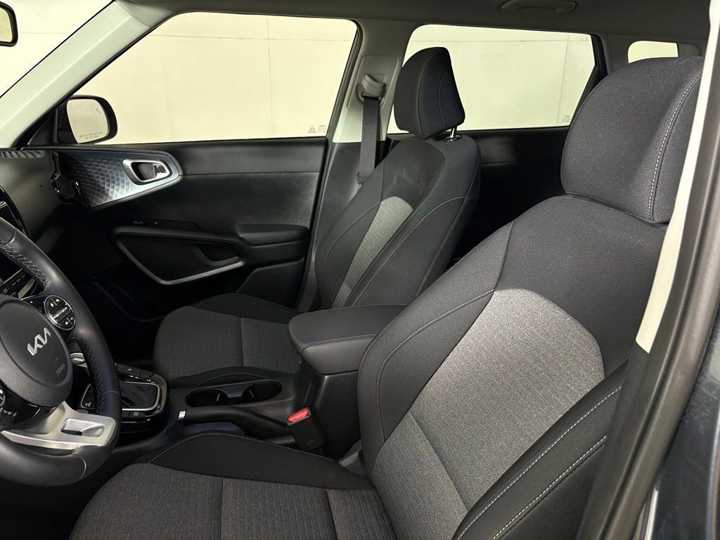 Used 2024 Kia Soul EX FWD image 18