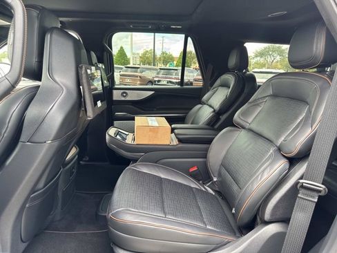 New 2025 Lincoln Navigator Black Label image 16