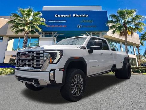 Used 2024 GMC Sierra 3500 Denali w/ Denali Reserve Package AWD/4WD image 9