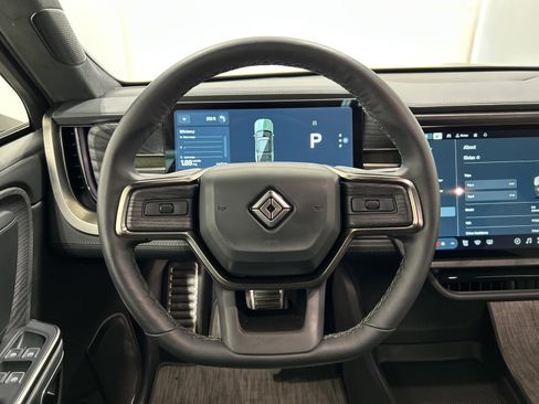 Used 2023 Rivian R1S Adventure image 28