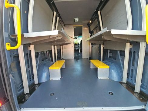 Used 2019 Mercedes-Benz Sprinter 144 image 13