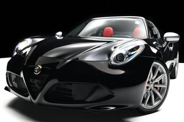 Used 2016 Alfa Romeo 4C Spider RWD image 17