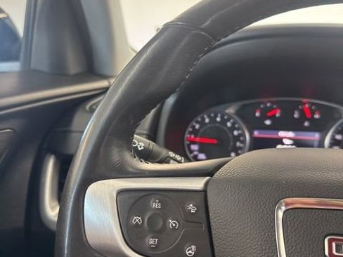 Used 2022 GMC Terrain SLT w/ Elevation Edition FWD image 12