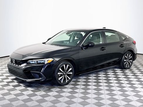 Used 2023 Honda Civic EX-L image 4