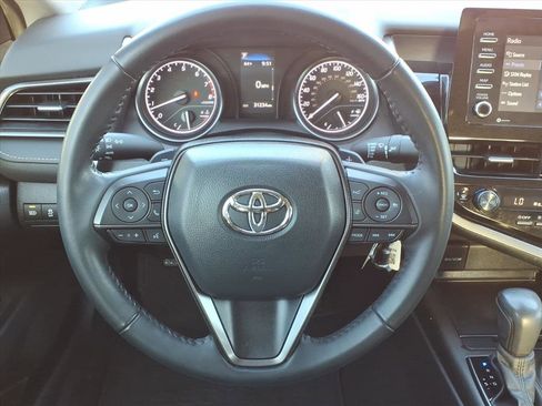 Used 2023 Toyota Camry SE image 21