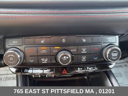 Used 2023 Dodge Durango GT AWD/4WD image 11