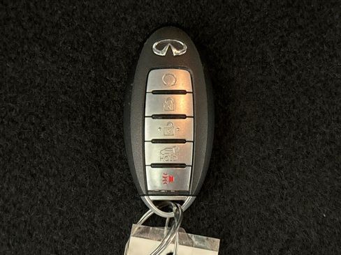 Used 2021 INFINITI QX80 Premium Select w/ All-Season Package image 24