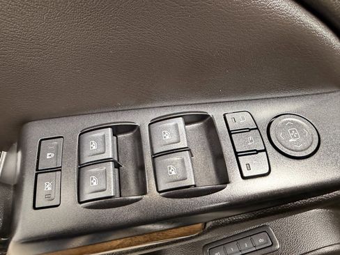 Used 2019 GMC Yukon XL Denali image 23