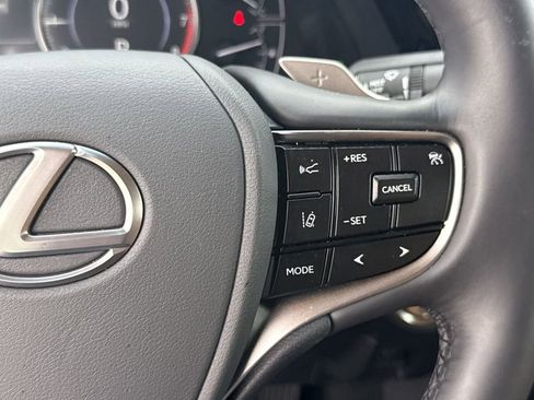 Used 2025 Lexus ES 350 w/ Premium Package image 27