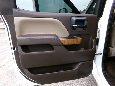 Used 2015 GMC Sierra 2500 SLT w/ Duramax Plus Package image 13