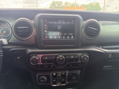 Used 2020 Jeep Wrangler Unlimited Sport AWD/4WD image 21