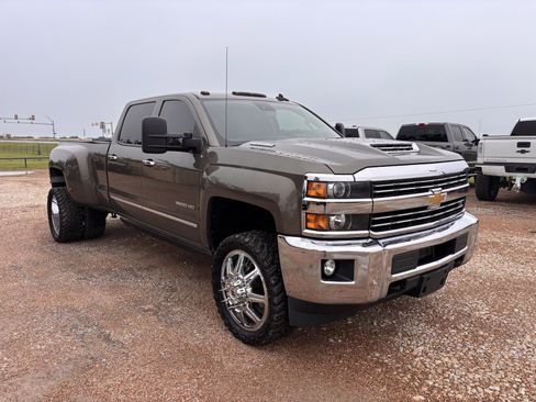 Used 2015 Chevrolet Silverado 3500 LTZ w/ Duramax Plus Package AWD/4WD image 7