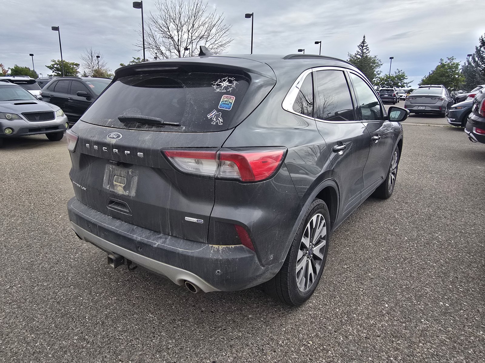 Used 2020 Ford Escape Titanium AWD/4WD image 16