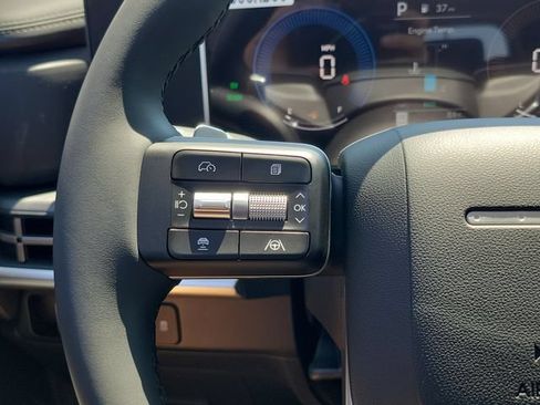 New 2026 Hyundai Santa Fe SE FWD image 7
