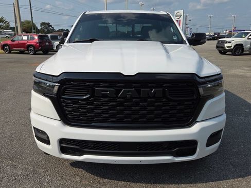 Used 2025 RAM 1500 Big Horn AWD/4WD image 16
