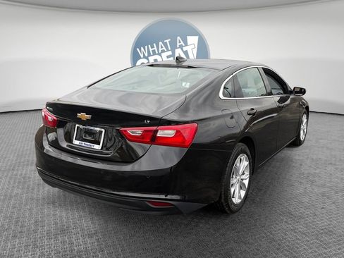Used 2024 Chevrolet Malibu LT FWD image 3