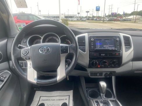 Used 2014 Toyota Tacoma PreRunner w/ SR5 Package RWD image 15