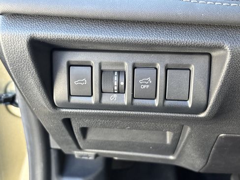 Used 2020 Subaru Outback Limited AWD/4WD image 29