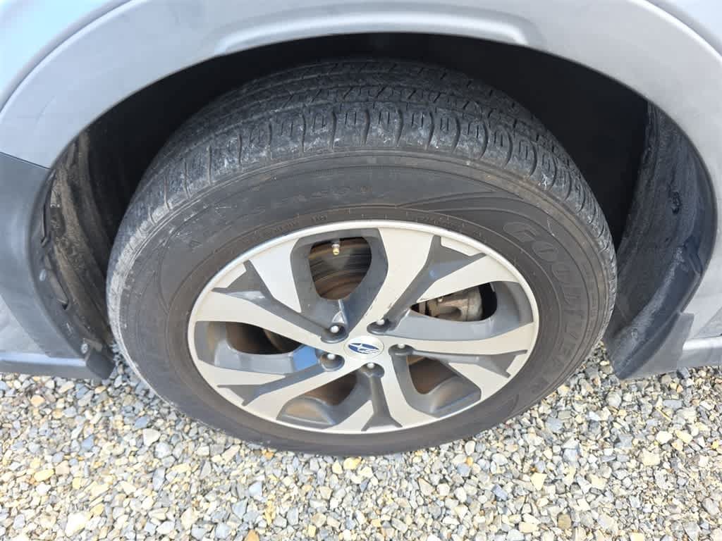 Used 2020 Subaru Outback Limited w/ Popular Package #2 AWD/4WD image 12